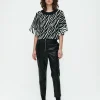 Nouhaila Studio Pullover